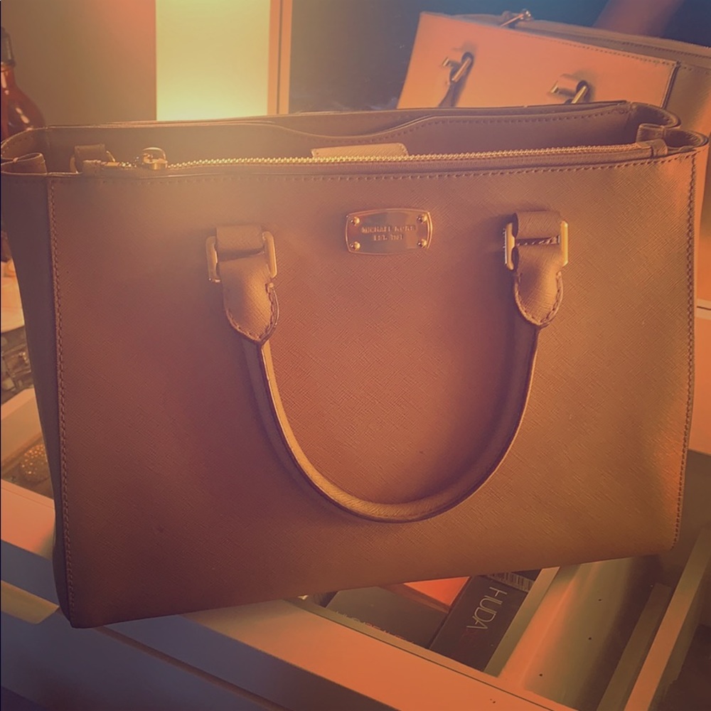 Tan purse